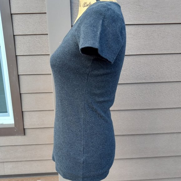 Banana Republic Grey Cotton V Neck Tee - Picture 4 of 10